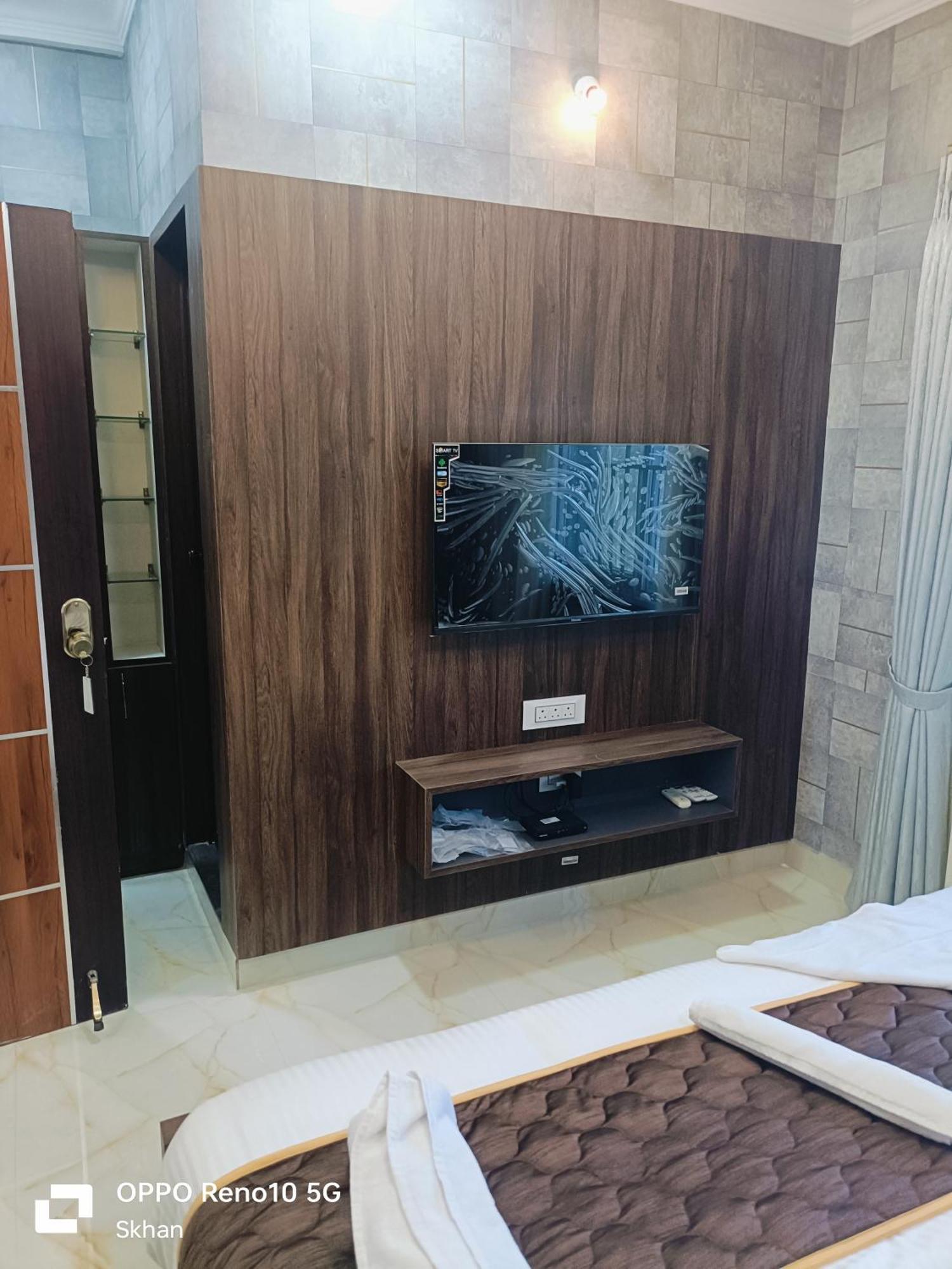 Golden Residency Ξενοδοχείο Kushālnagar Εξωτερικό φωτογραφία